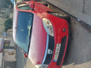 Vand Dacia Sandero 2009 pret 1800 euro  negociabil nu are asigurare si Itp  - imagine 7