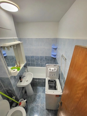 Inchiriez garsoniera metrou 1Decembrie - imagine 4