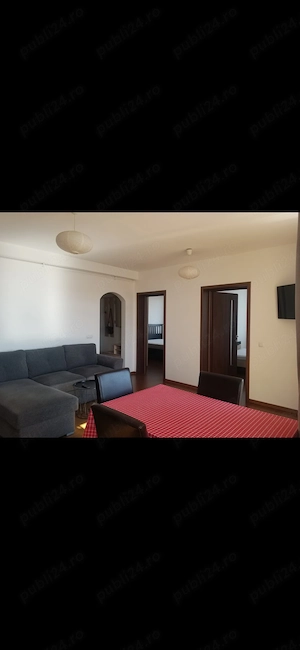 Apartment de inchiriat, 3 camere, bucatarie +living si 2 dormitoare decomandate, mobilat si utilat, 