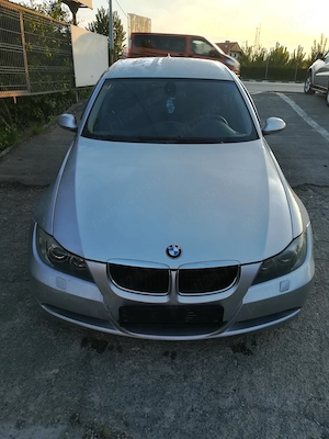 Dezmembrez BMW 320D 2008