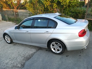 Dezmembrez BMW 320D 2008 - imagine 5