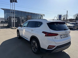 Hyundai Santa Fe 2.2 Diesel 200CP AWD Full Option 2019 Istoric Reprezentanță
