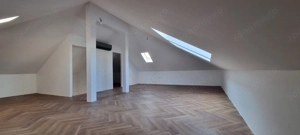 Vilă Individuală cu 700 mp Teren și Mansardă Amenajată - imagine 15