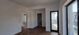 Vilă Individuală cu 700 mp Teren și Mansardă Amenajată - imagine 5