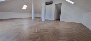 Vilă Individuală cu 700 mp Teren și Mansardă Amenajată - imagine 13