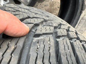 Vand anvelope iarna (Nokian dot 2021) 215/60/16 - imagine 2