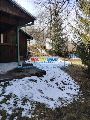 Vanzare vila  4 camere ,730 mp zona Izvoarele, jud Prahova