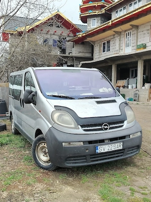  Vând Opel Vivaro 1.9 Tdi