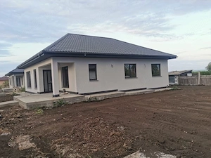 executam case madulare pe structura metalica  - imagine 3