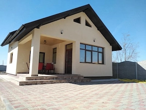 executam case madulare pe structura metalica  - imagine 4