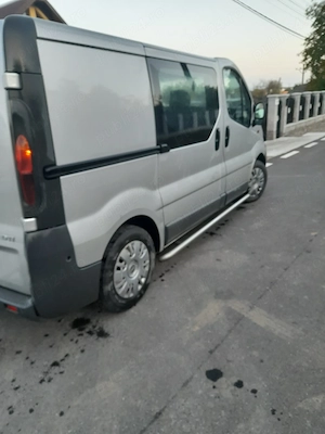Vand opel vivaro din 2003 - imagine 2