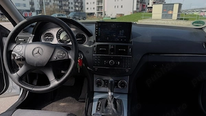 Mercedes C220 CDI W204 Break Automat Navi CarPlay Încălzire Scaune - imagine 3