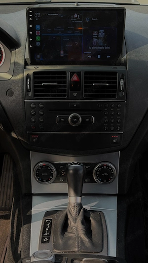 Mercedes C220 CDI W204 Break Automat Navi CarPlay Încălzire Scaune - imagine 10