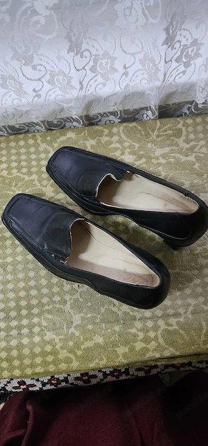 Pantofi dama cu toc din piele naturala,noi,marimea 37