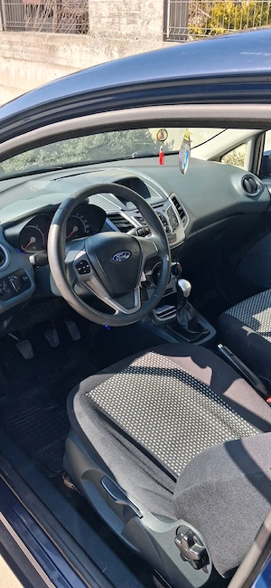 vand ford fiesta - imagine 3