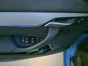 BMW X1 xDrive 2.0 60.000km - imagine 9