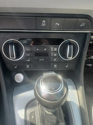 Audi Q3 2.0 T Quattro - imagine 7