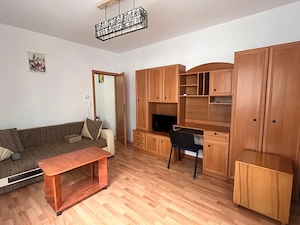 Inchiriez apartament o camera langa Shopping City