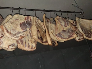 Vând Slănină afumată de casă, preparată tradițional !!!