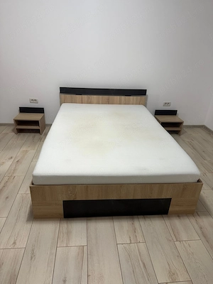 Set dormitor: Pat 140x200 + saltea + 2 noptiere