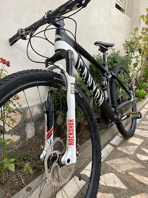 Canyon Lux CF 9.9 Bike - imagine 2