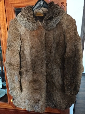 Vand haina scurta de blană naturala de iepure   nouă  de damă marimea M nouă - imagine 2
