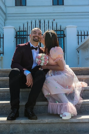 Caut sa mă angajez, aștept să mă contactați. 