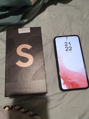 Samsung S22 Pink Gold