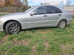 dezmembrez mercedes c class 2007 - imagine 4