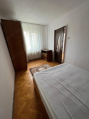 Sagului,Piata Doina,Etajul 1,Liber,280 E, De Văzut,45 mp !!! - imagine 6