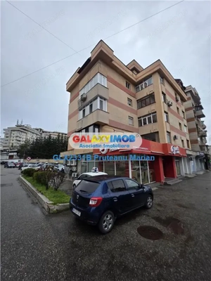 Inchiriere spatiu Comercial central situat aproape de Mall Pitesti