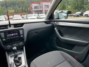 SKODA OCTAVIA 1.6 TDI, 105CP, DSG, 2015 - imagine 17