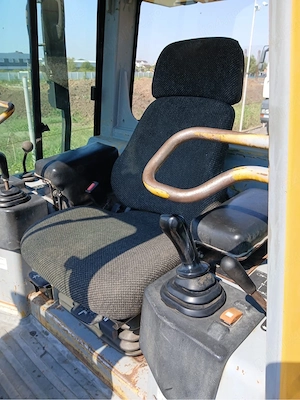 Buldozer Caterpillar D4XL CAT - imagine 2