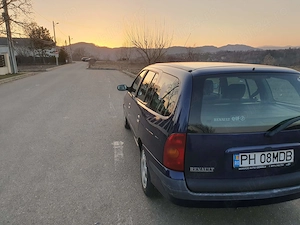 Renault Megane Grandtour - imagine 6