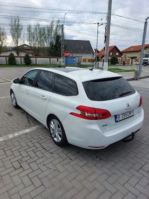 Peugeot 308 panoramic - imagine 8