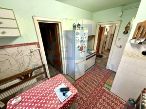 3 decomandate - parter - 65mp - centrala - gol - Scriitorilor - imagine 2