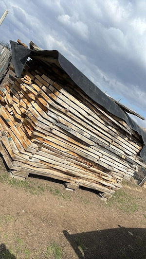 Vând dulap scândură de Nuc stejar tei salcam frasin - imagine 4