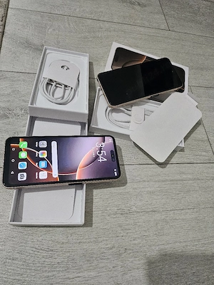 Vand 2 Iphone-uri copii. Neoriginale. Noi