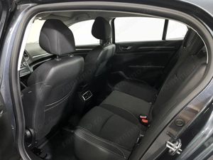 Renault Megane - imagine 11
