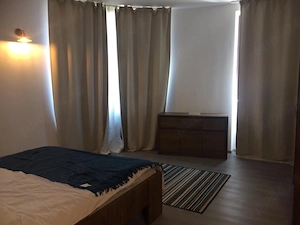 Apartament cu 3 camere mobilat zona centrala - imagine 3