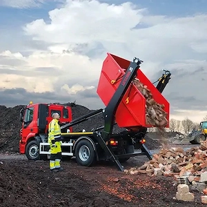 Transport moloz  deseuri din constructii  evacuare moloz  Inchiriere utilaje constructii 