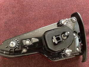 stop LED stanga spate Audi A4 B9 - original Audi si nou nout  - imagine 4