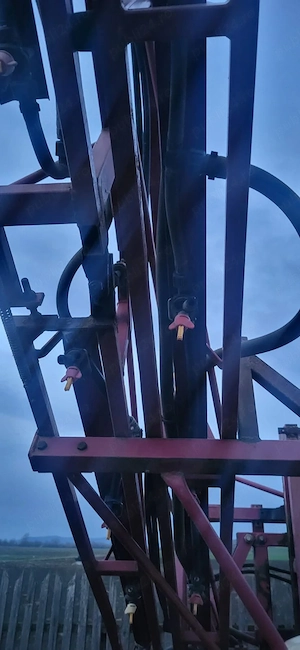 Vând met pentru erbicidat