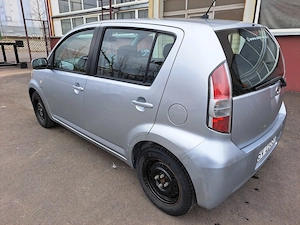 Daihatsu Sirion 1.0 benzina 2006 - imagine 3