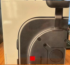 Casti Over the Ear Nothing Headphones (1)