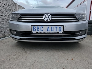 Bara fata VW Passat B8 cu senzori si grila