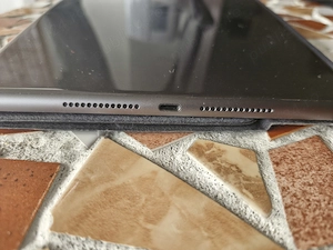 Apple iPad 9 (2 GB Wi-Fi + husă tastatură originală Apple - imagine 5