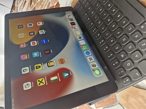 Apple iPad 9 (2 GB Wi-Fi + husă tastatură originală Apple - imagine 2
