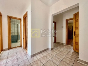 Apartament cu 3 camere de inchiriat, Comanesti, jud. Bacau - imagine 7