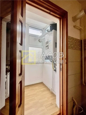 Apartament cu 3 camere de inchiriat, Comanesti, jud. Bacau - imagine 10
